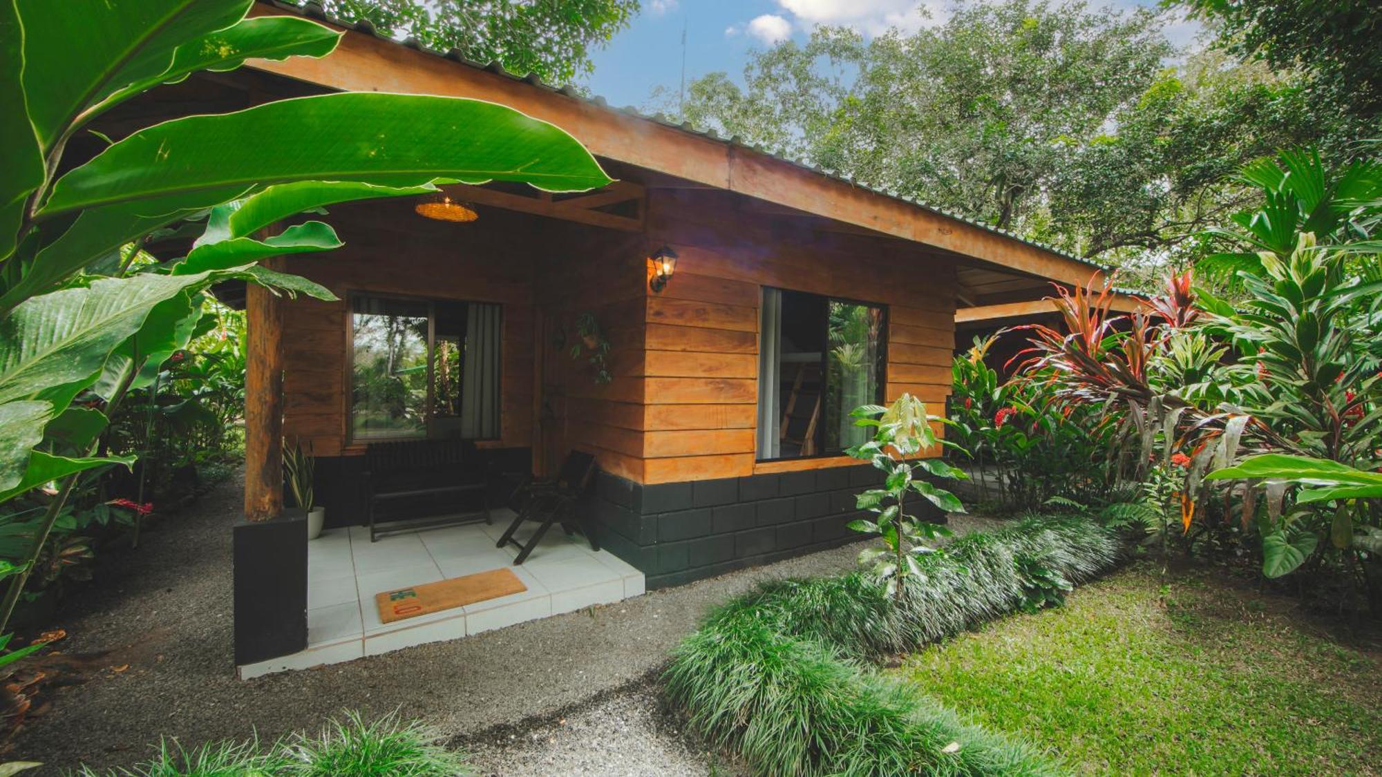 Eden Organic Farm & Bungalows La Fortuna Extérieur photo